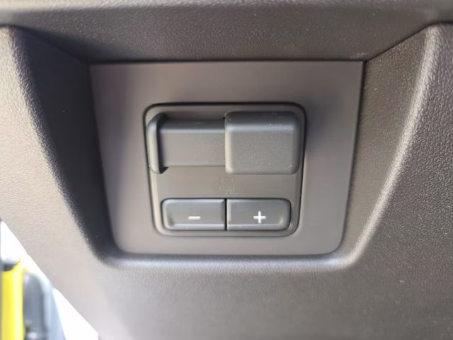2026 Summit White GMC Canyon AT4 4X4 Truck