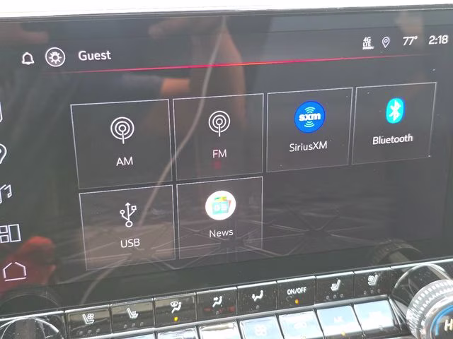 2026 Summit White GMC Canyon AT4 4X4 Truck
