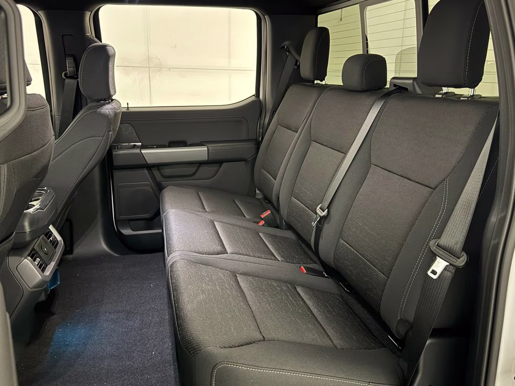2026 Oxford White Ford F-150 XLT 4X4 Truck