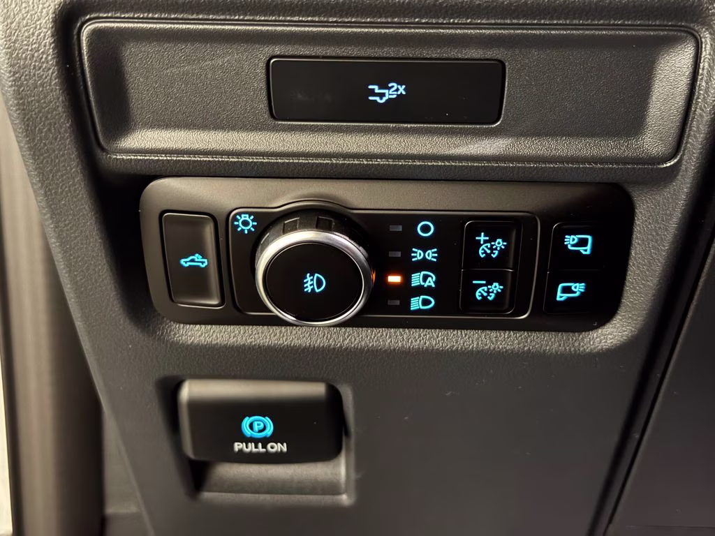 2026 Oxford White Ford F-150 XLT 4X4 Truck