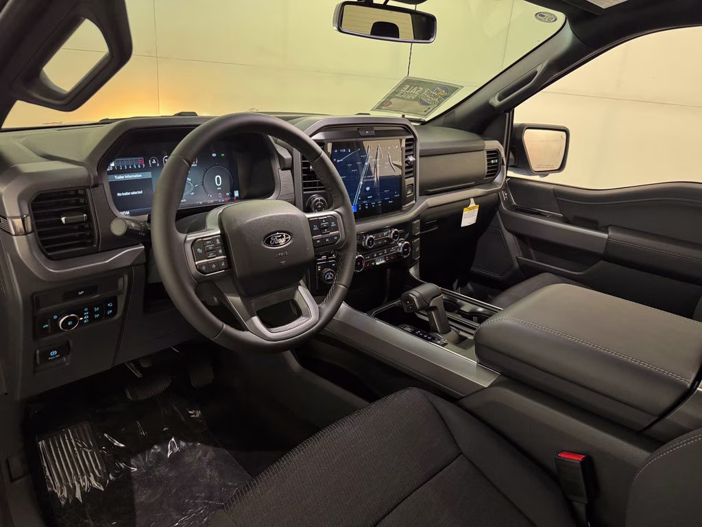 2026 Oxford White Ford F-150 XLT 4X4 Truck