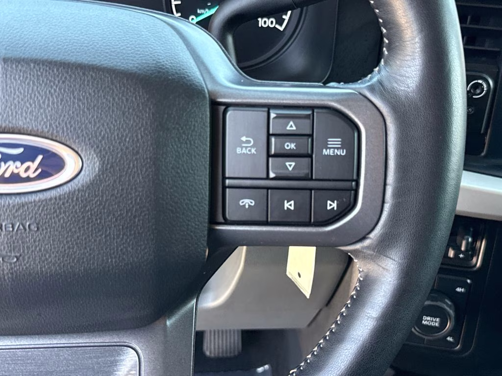 2024 Oxford White Ford Super Duty F-250 SRW STX 4X4 Truck