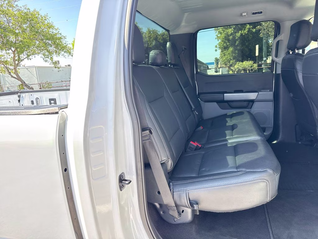 2024 Oxford White Ford Super Duty F-250 SRW STX 4X4 Truck