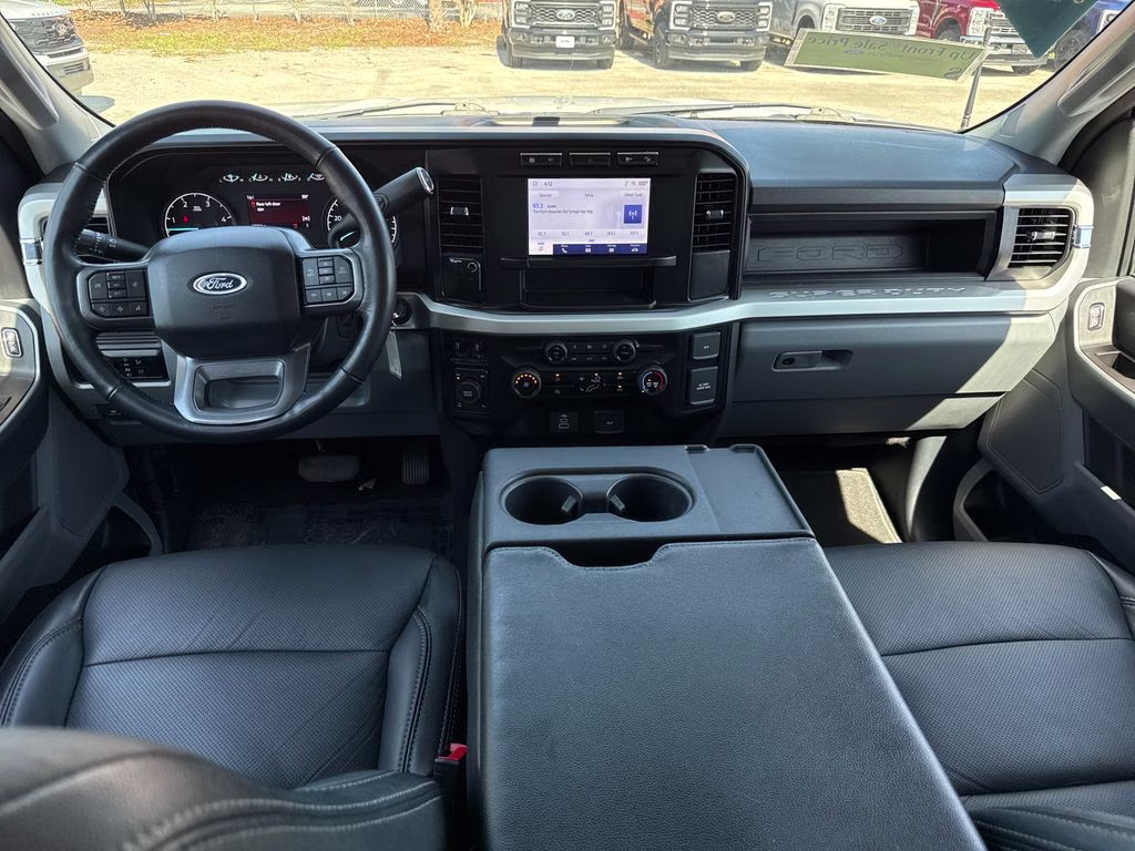 2024 Oxford White Ford Super Duty F-250 SRW STX 4X4 Truck