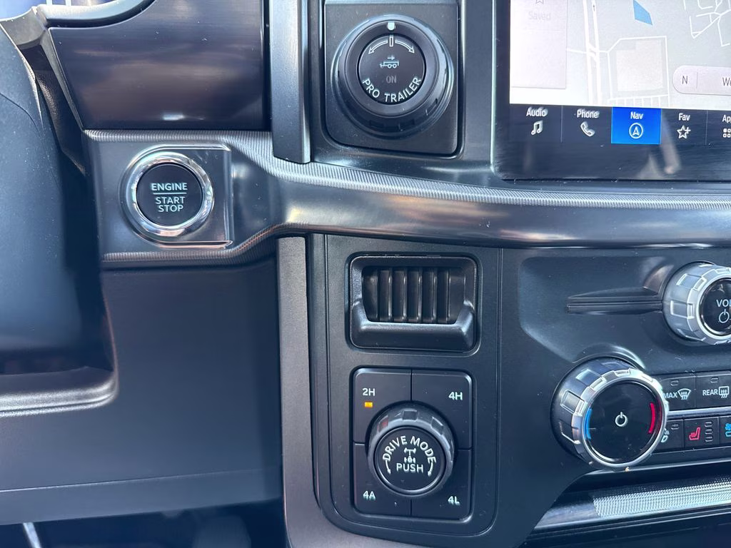 2025 Carbonized Gray Metallic Ford F-150 Lariat 4X4 Truck
