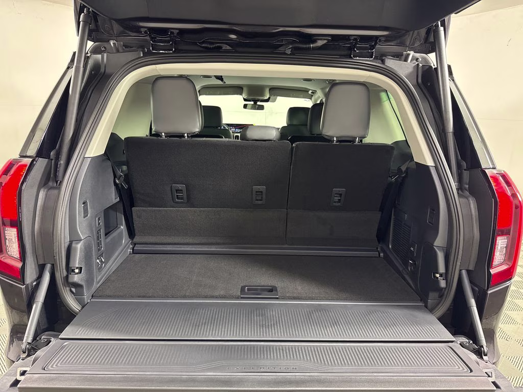 2026 Dark Matter Gray Metallic Ford Expedition Active RWD SUV