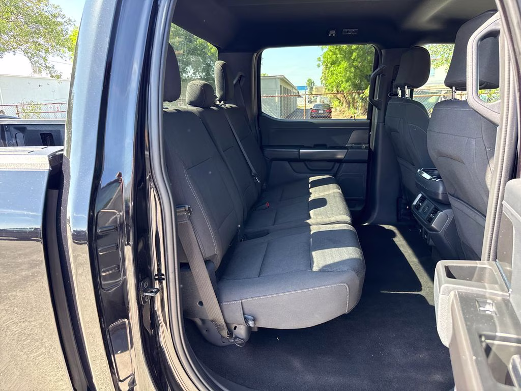 2024 Agate Black Metallic Ford F-150 XLT 4X4 Truck