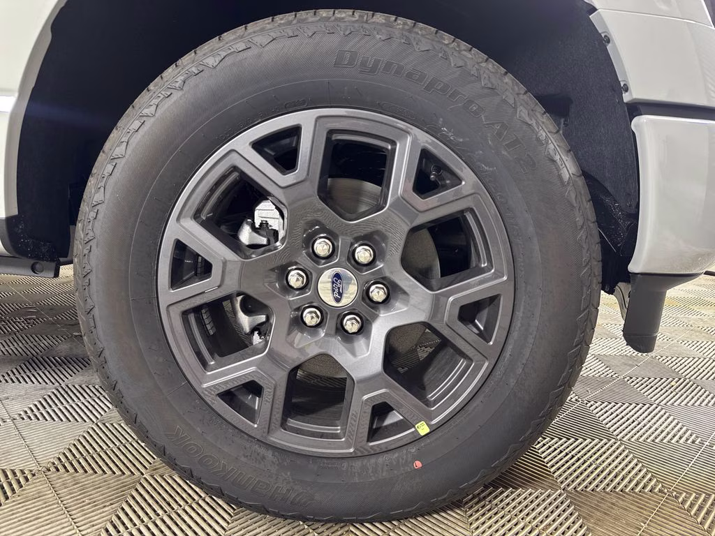 2026 Avalanche Ford F-150 STX 4X4 Truck