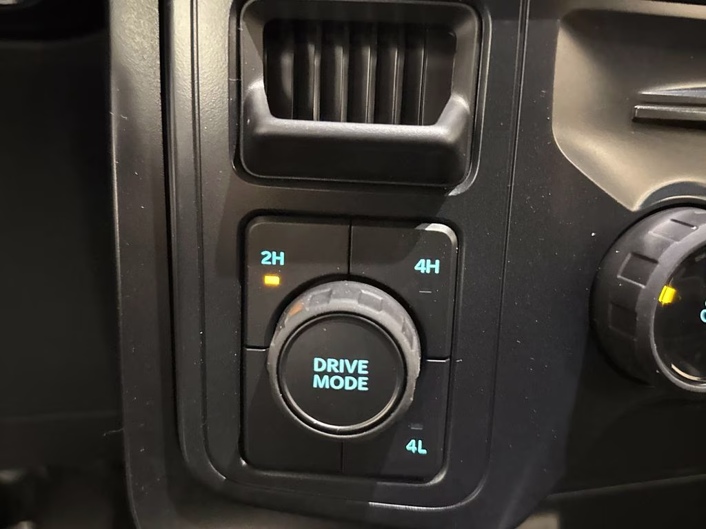 2026 Avalanche Ford F-150 STX 4X4 Truck
