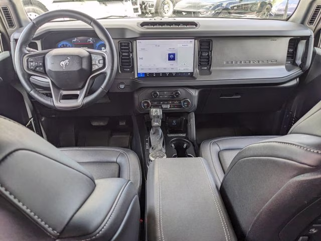2025 Desert Sand Ford Bronco Badlands 4X4 SUV