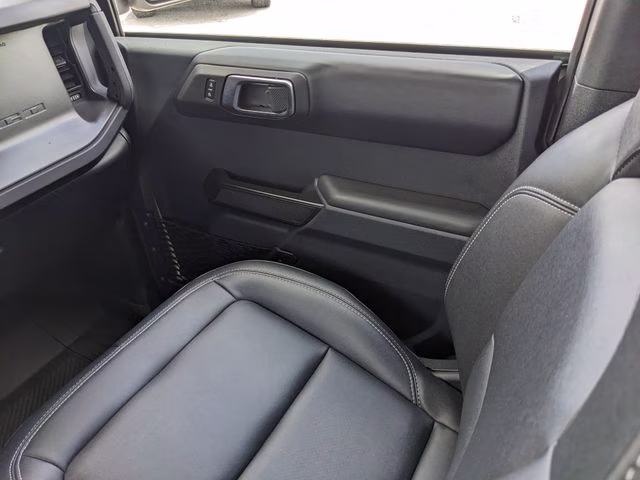 2025 Desert Sand Ford Bronco Badlands 4X4 SUV