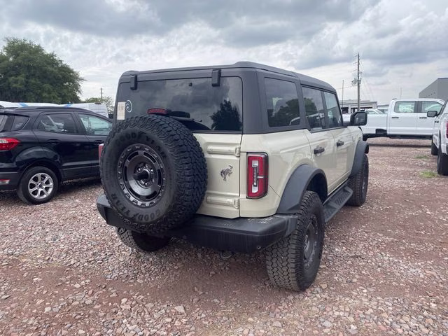 2025 Desert Sand Ford Bronco Badlands 4X4 SUV