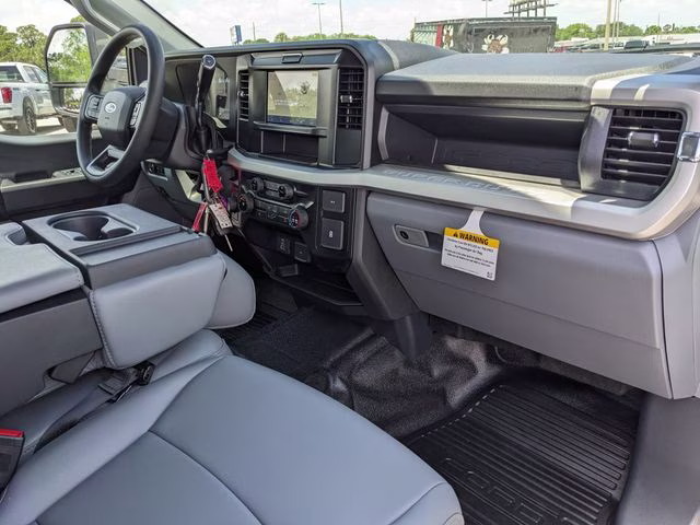 2026 Oxford White Ford Super Duty F-250 SRW XL 4X4 Truck