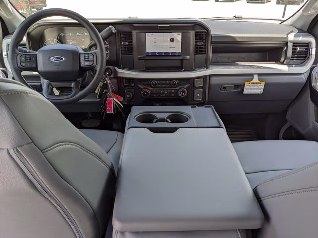 2026 Oxford White Ford Super Duty F-250 SRW XL 4X4 Truck
