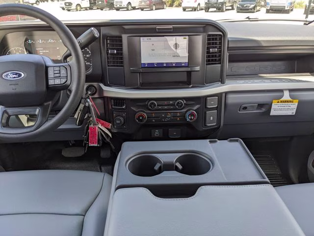2026 Oxford White Ford Super Duty F-250 SRW XL 4X4 Truck