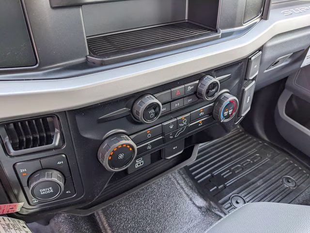 2026 Oxford White Ford Super Duty F-250 SRW XL 4X4 Truck
