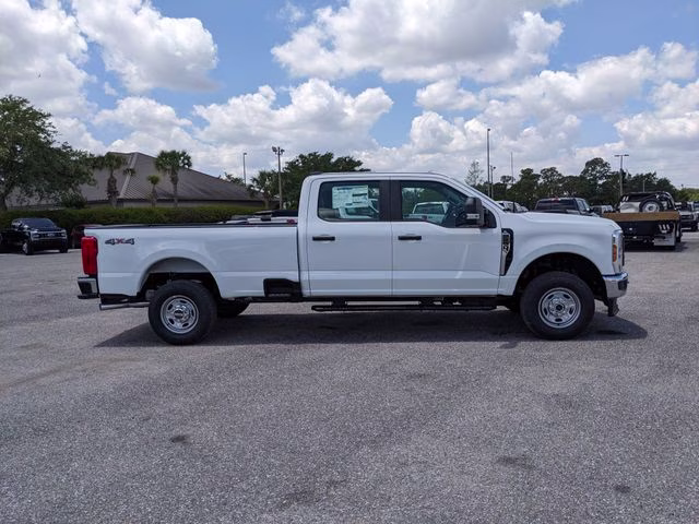 2026 Oxford White Ford Super Duty F-250 SRW XL 4X4 Truck