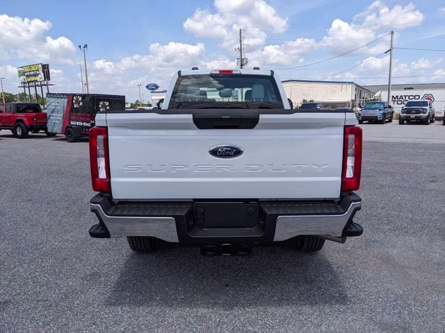 2026 Oxford White Ford Super Duty F-250 SRW XL 4X4 Truck