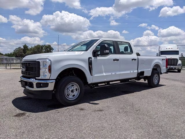 2026 Oxford White Ford Super Duty F-250 SRW XL 4X4 Truck