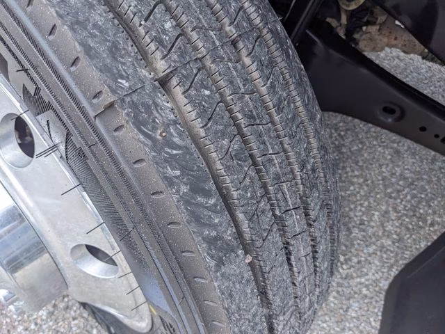 2023 Gray Metallic Ford Super Duty F-450 DRW XL 4X4 Truck