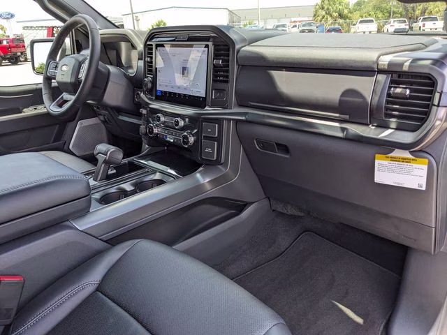 2026 Avalanche Ford F-150 Lariat 4X4 Truck