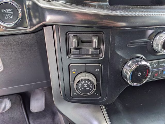 2026 Avalanche Ford F-150 Lariat 4X4 Truck