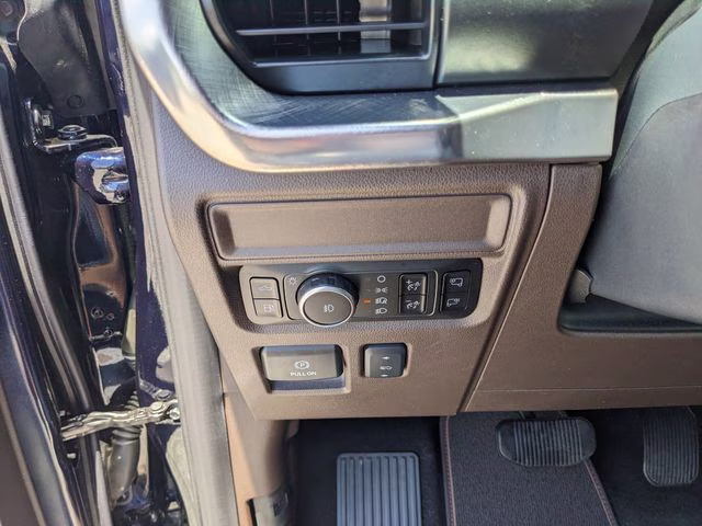 2025 Blue Metallic Ford F-150 King Ranch 4X4 Truck