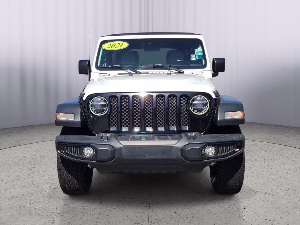2021 Bright White Clearcoat Jeep Wrangler Unlimited Willys 4X4 SUV