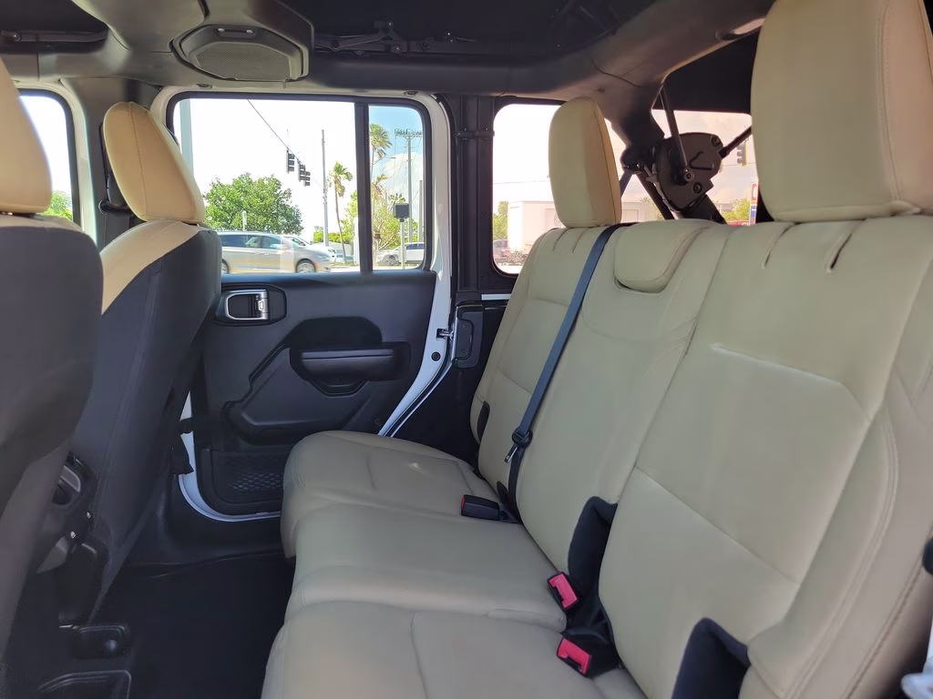 2021 Bright White Clearcoat Jeep Wrangler Unlimited Willys 4X4 SUV