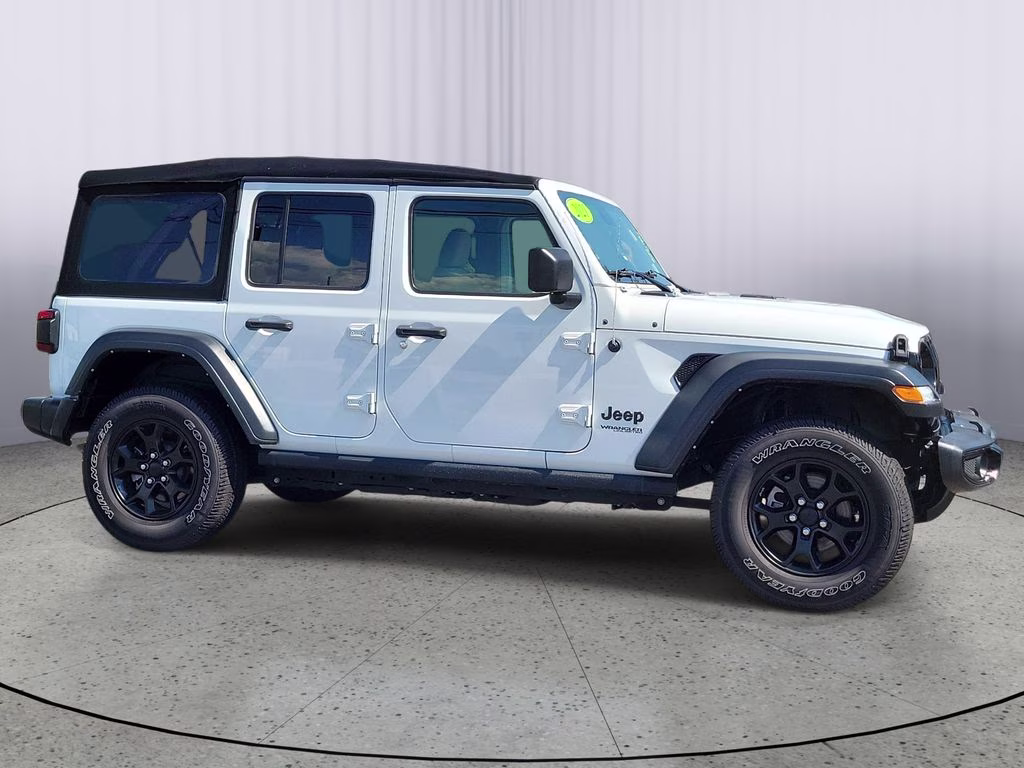 2021 Bright White Clearcoat Jeep Wrangler Unlimited Willys 4X4 SUV