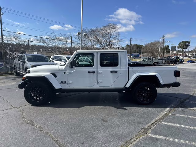 2025 Bright White Clearcoat Jeep Gladiator Nighthawk 4X4 Truck