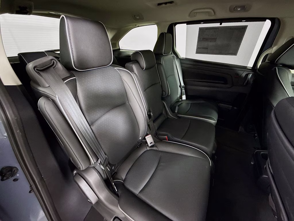 2026 Sonic Gray Pearl Honda Odyssey Elite FWD Van