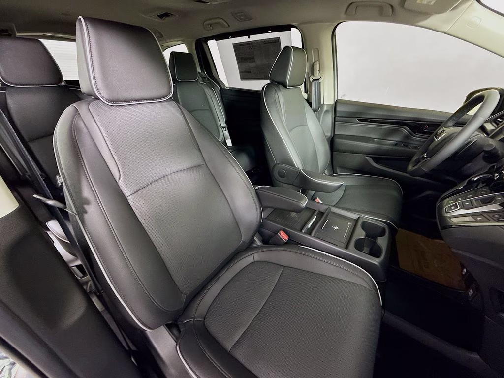 2026 Sonic Gray Pearl Honda Odyssey Elite FWD Van