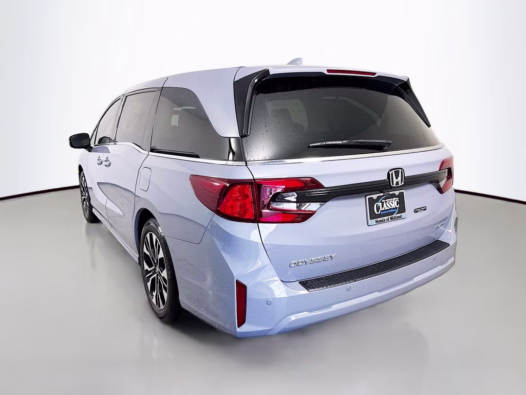 2026 Sonic Gray Pearl Honda Odyssey Elite FWD Van