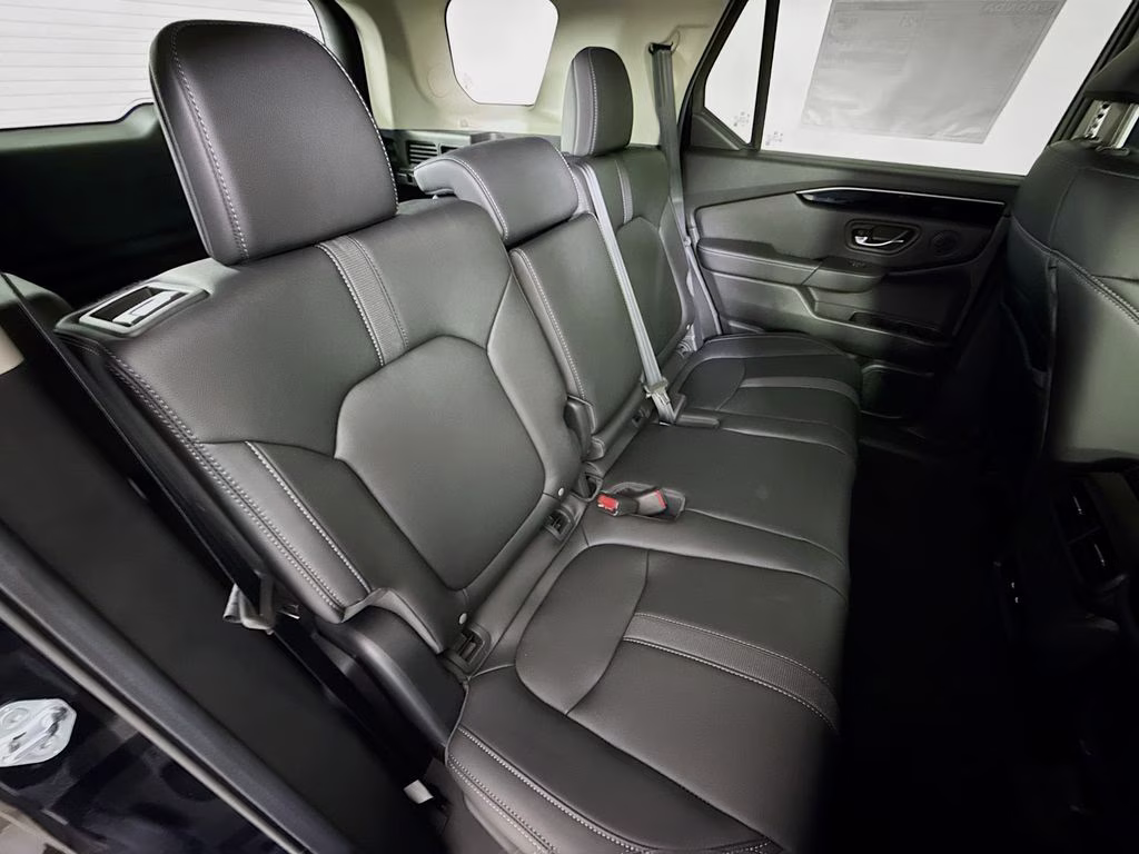 2026 Crystal Black Pearl Honda Passport RTL AWD SUV