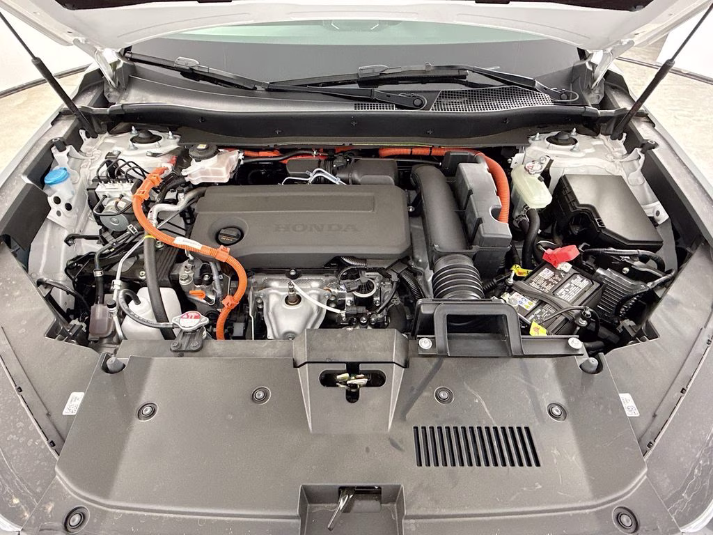 2026 Platinum White Pearl Honda CR-V Hybrid Sport-L FWD SUV