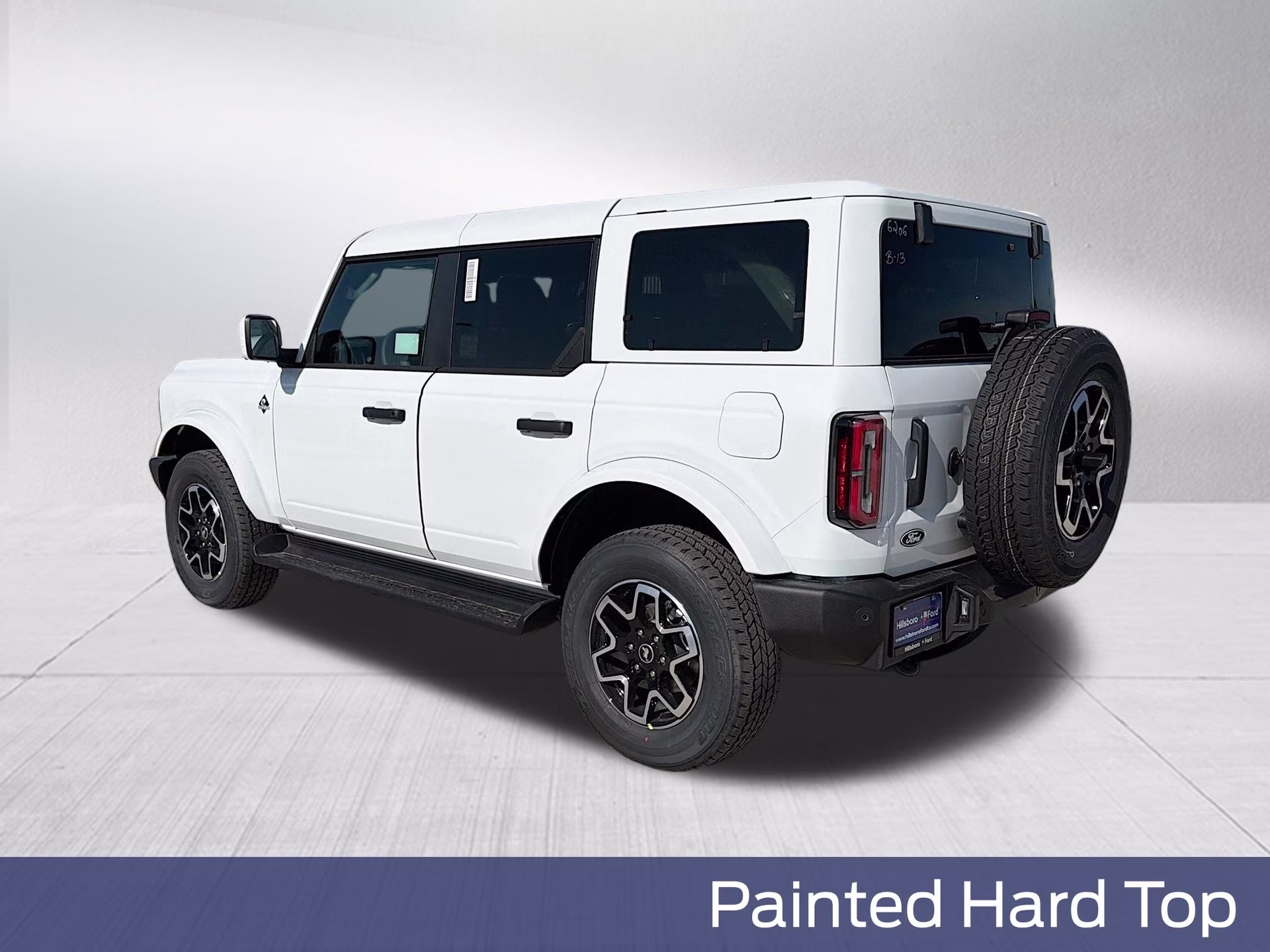 2026 Oxford White Ford Bronco Outer Banks 4X4 SUV