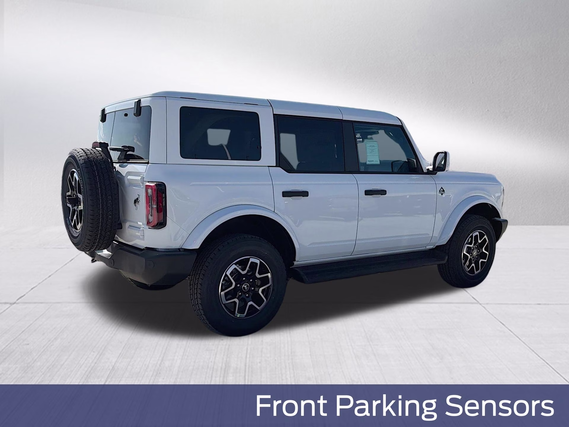 2026 Oxford White Ford Bronco Outer Banks 4X4 SUV