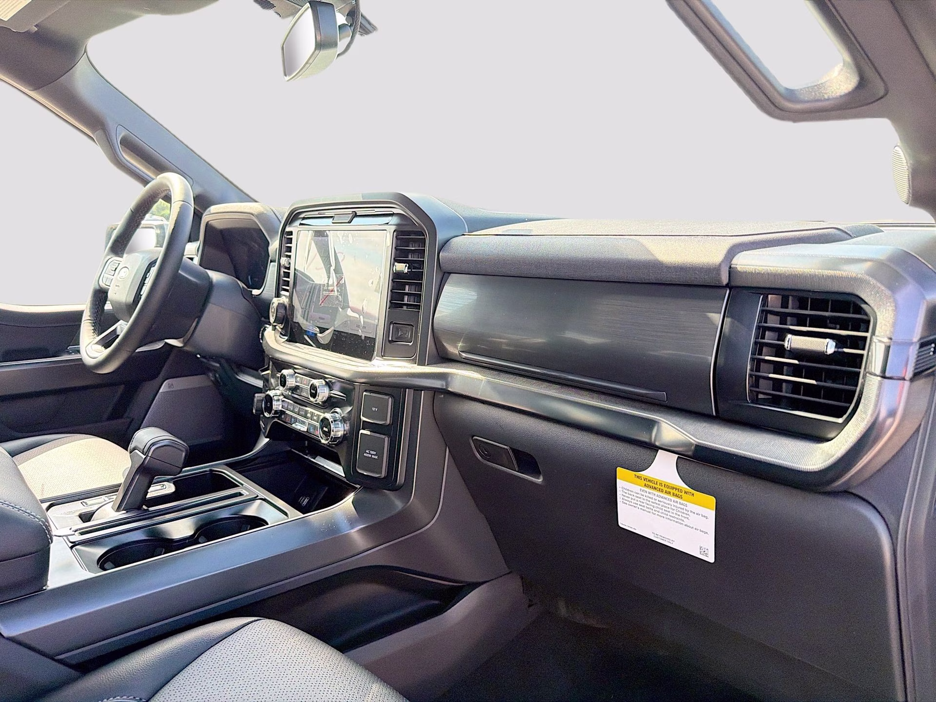 2026 Avalanche Ford F-150 Lariat 4X4 Truck