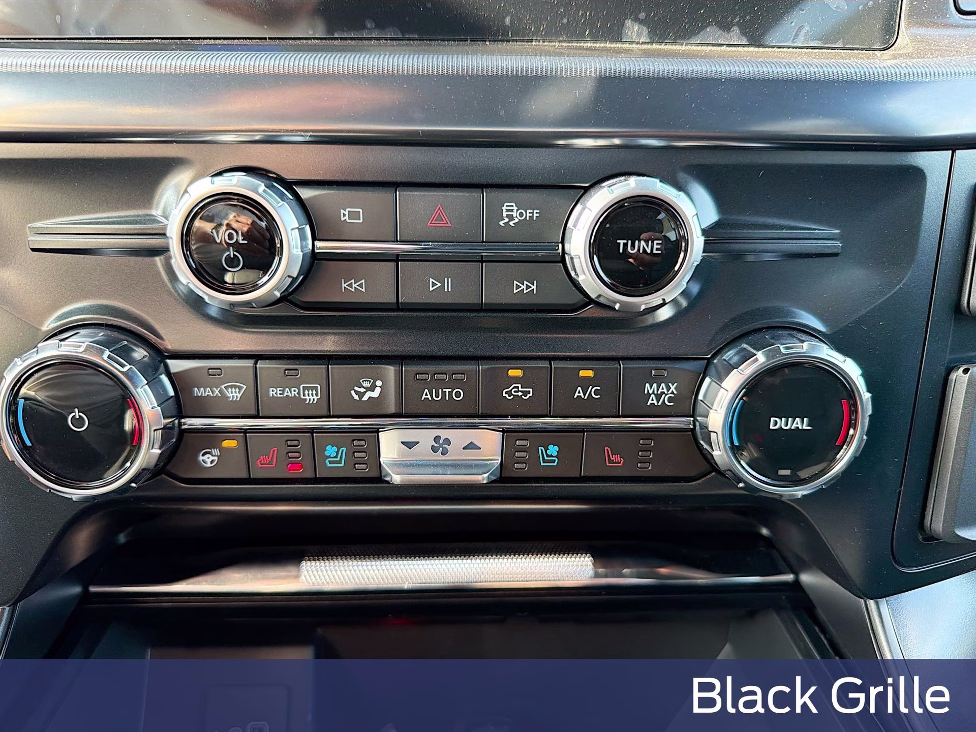 2026 Agate Black Metallic Ford F-150 Lariat 4X4 Truck