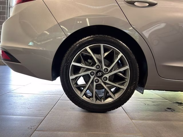 2020 Fluid Metal Hyundai Elantra Limited FWD Sedan