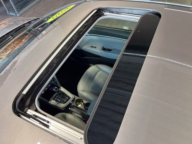 2020 Fluid Metal Hyundai Elantra Limited FWD Sedan