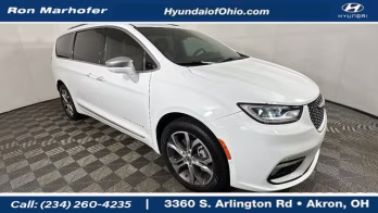 2022 Bright White Clearcoat Chrysler Pacifica Pinnacle AWD Van