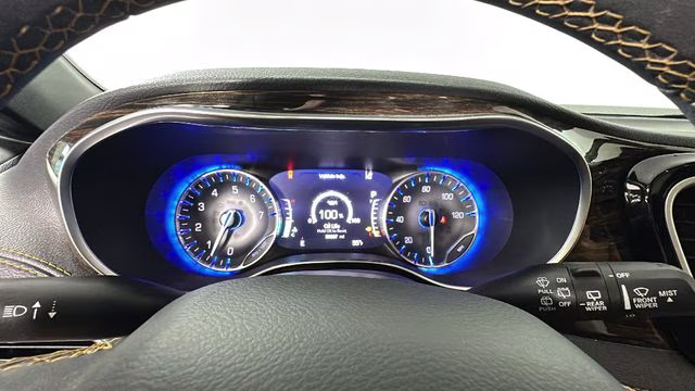 2022 Bright White Clearcoat Chrysler Pacifica Pinnacle AWD Van