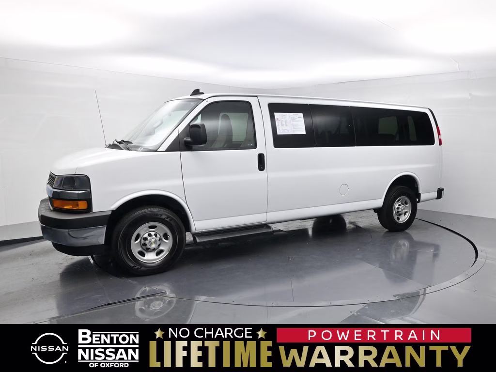 2023 Chevrolet Express 3500 LT Extended's photo