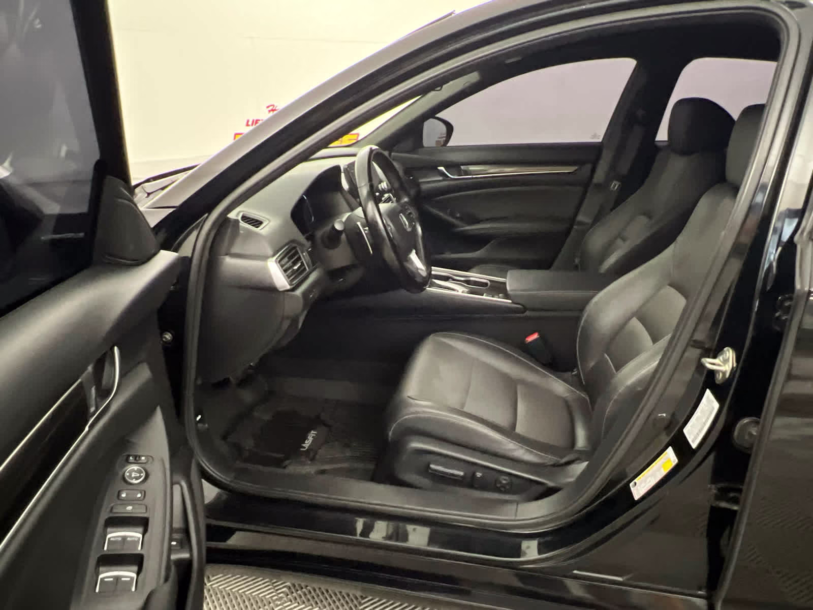 2019 Crystal Black Pearl Honda Accord Sedan Sport 1.5T FWD Sedan