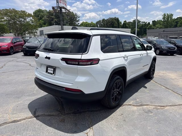 2026 Bright White Clearcoat Jeep Grand Cherokee L Laredo Altitude RWD SUV