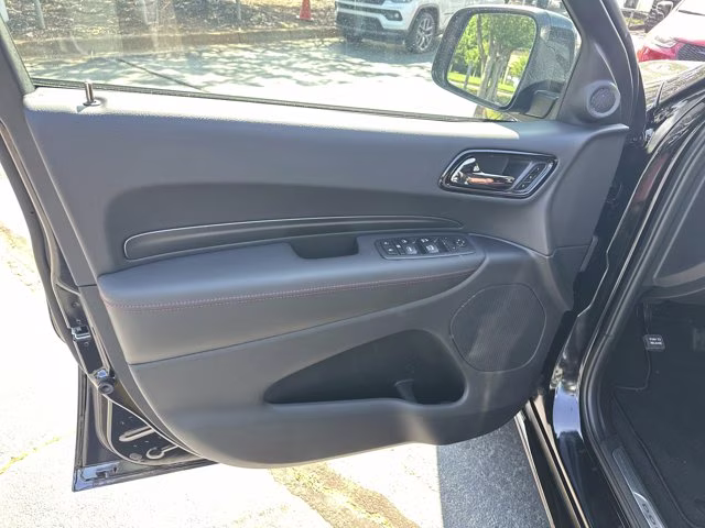2026 DB Black Crystal Clearcoat Dodge Durango GT Plus HEMI V8 AWD SUV