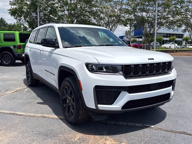 2026 Bright White Clearcoat Jeep Grand Cherokee L Laredo Altitude RWD SUV