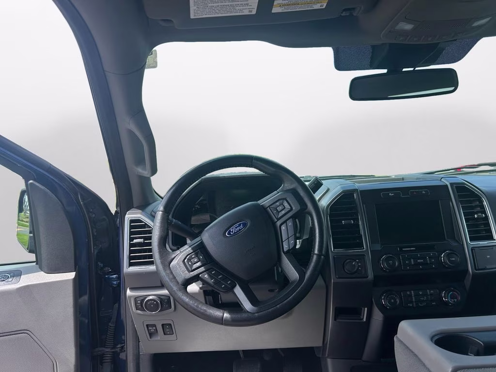 2019 Blue Jeans Metallic Ford F-150 XLT w/Chrome Appearance Pkg 4X4 Truck